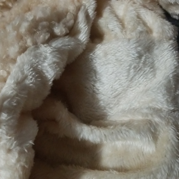 🍎 Nwt Plush Bear Hat Faux Fur Animal Critter Cute Ear Flaps Beanie - Picture 6 of 7